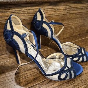 Badgley Mischka Satin Embelished Heels Sandal Shoes Sz 9.5